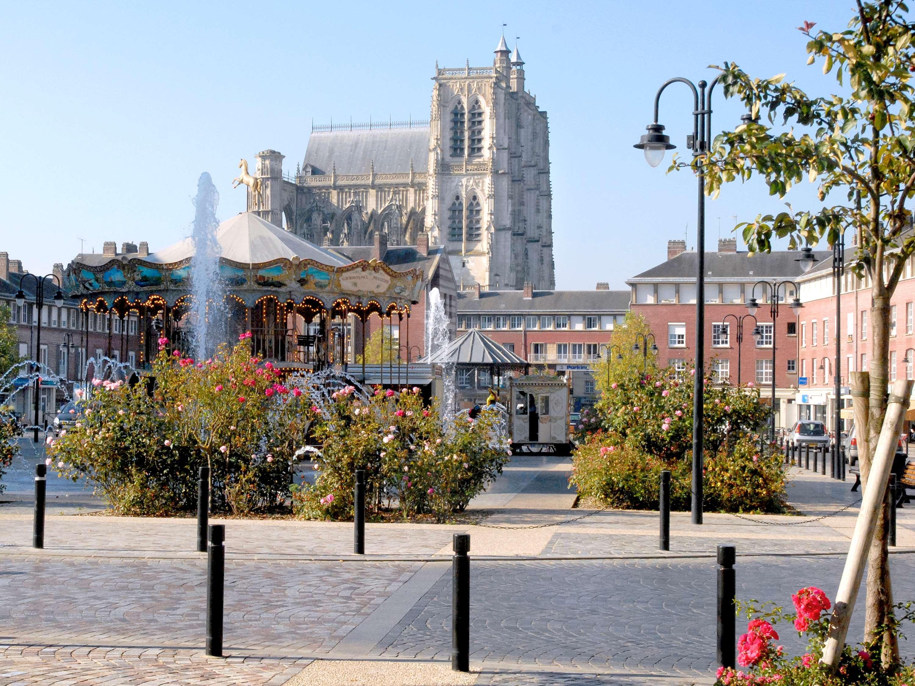 Mercure Abbeville Centre - Porte De La Baie De Somme Екстер'єр фото