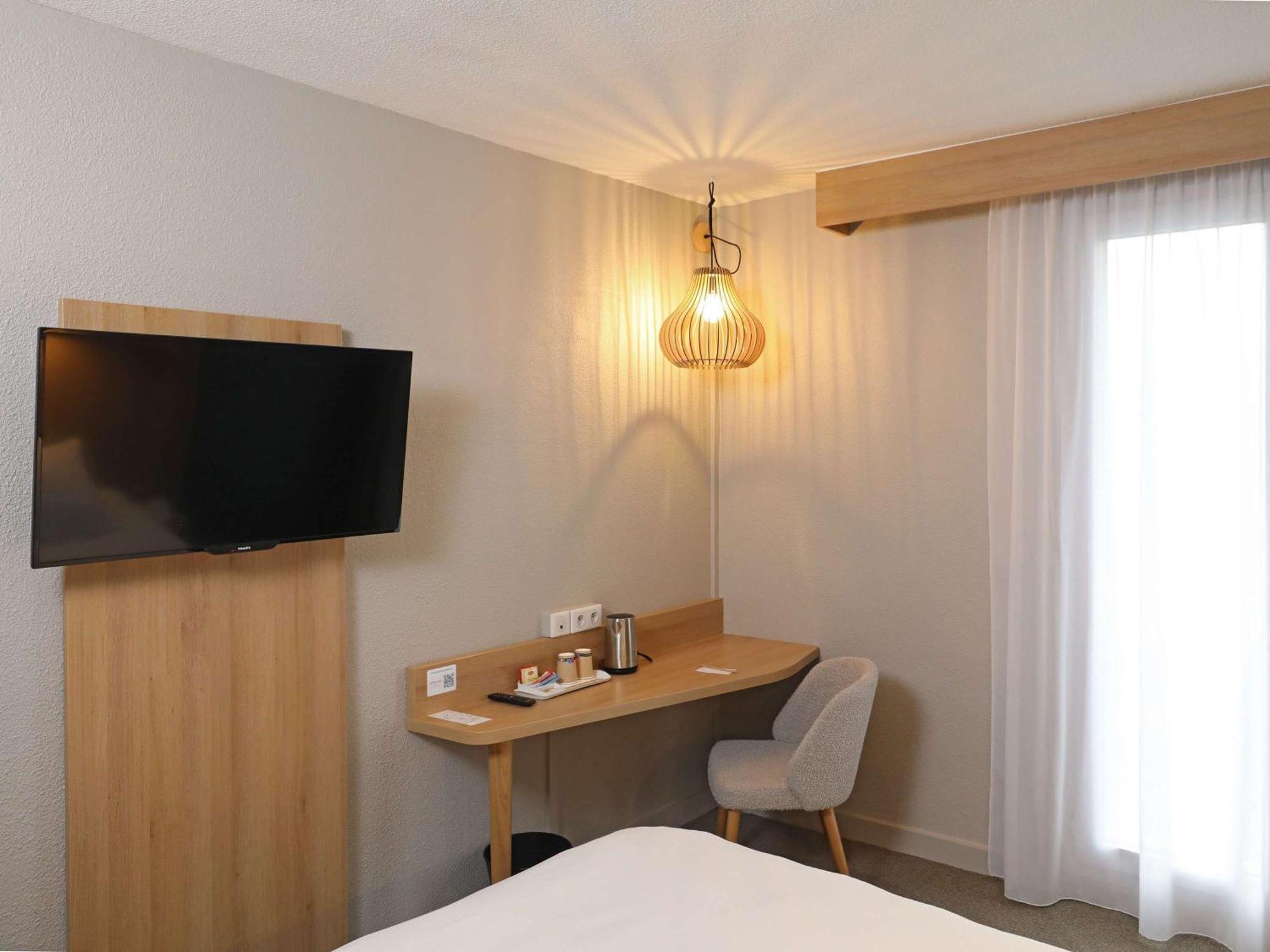 Mercure Abbeville Centre - Porte De La Baie De Somme Екстер'єр фото