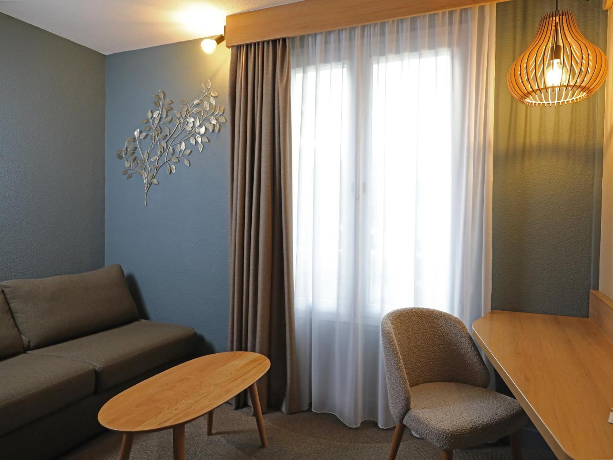 Mercure Abbeville Centre - Porte De La Baie De Somme Екстер'єр фото